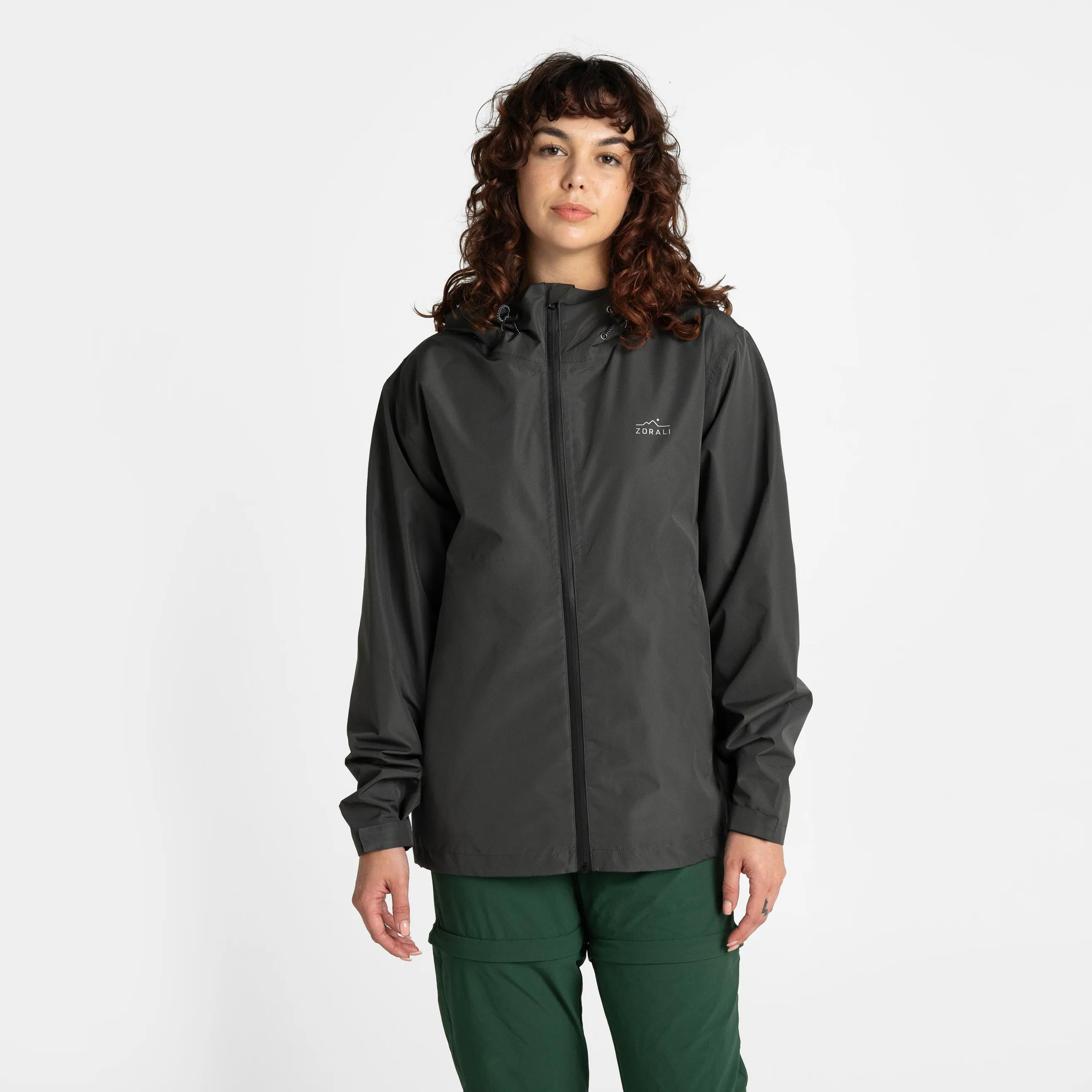 Tips memilih jaket outdoor tahan air untuk perlindungan cuaca ekstrem